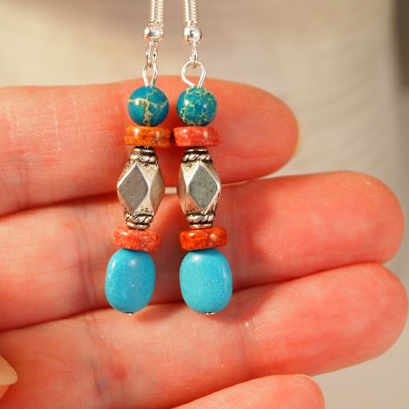 Handmade Howlite bead earrings - Picture 4 of 7